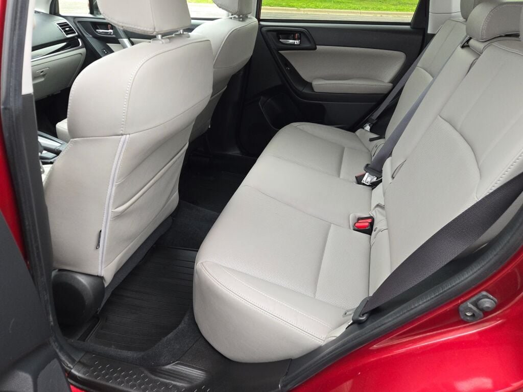 2017 Subaru Forester Limited - Photo 17