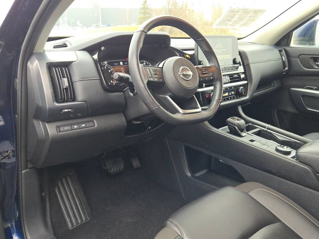 2025 Nissan Pathfinder SL - Photo 19