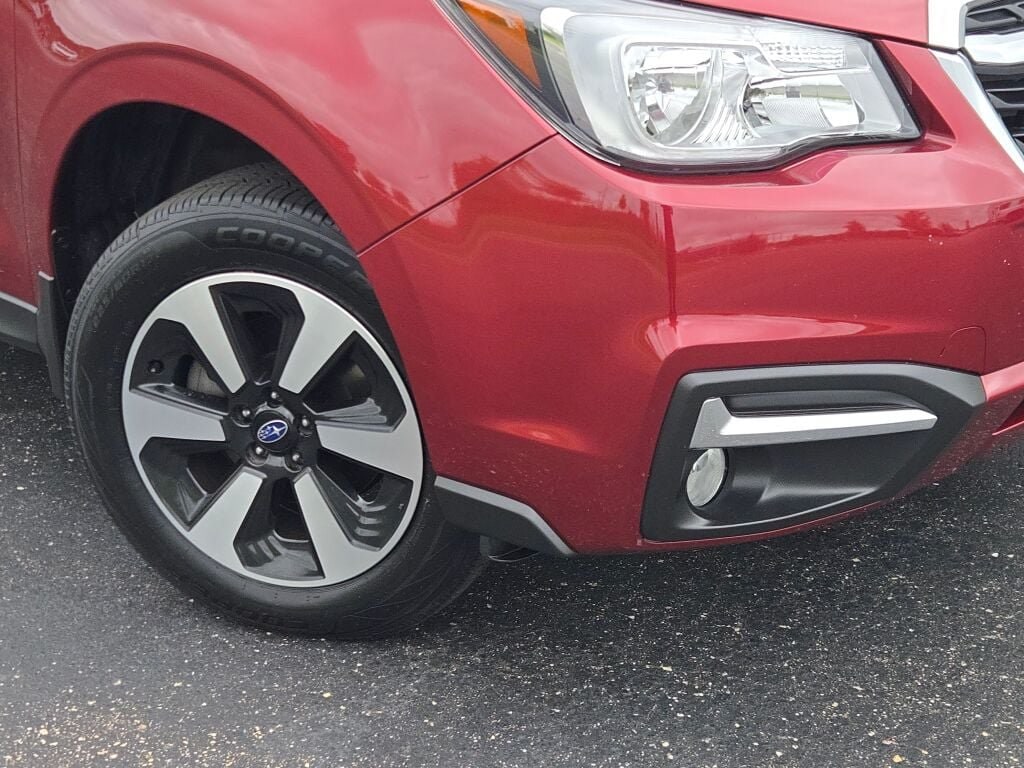 2017 Subaru Forester Limited - Photo 3