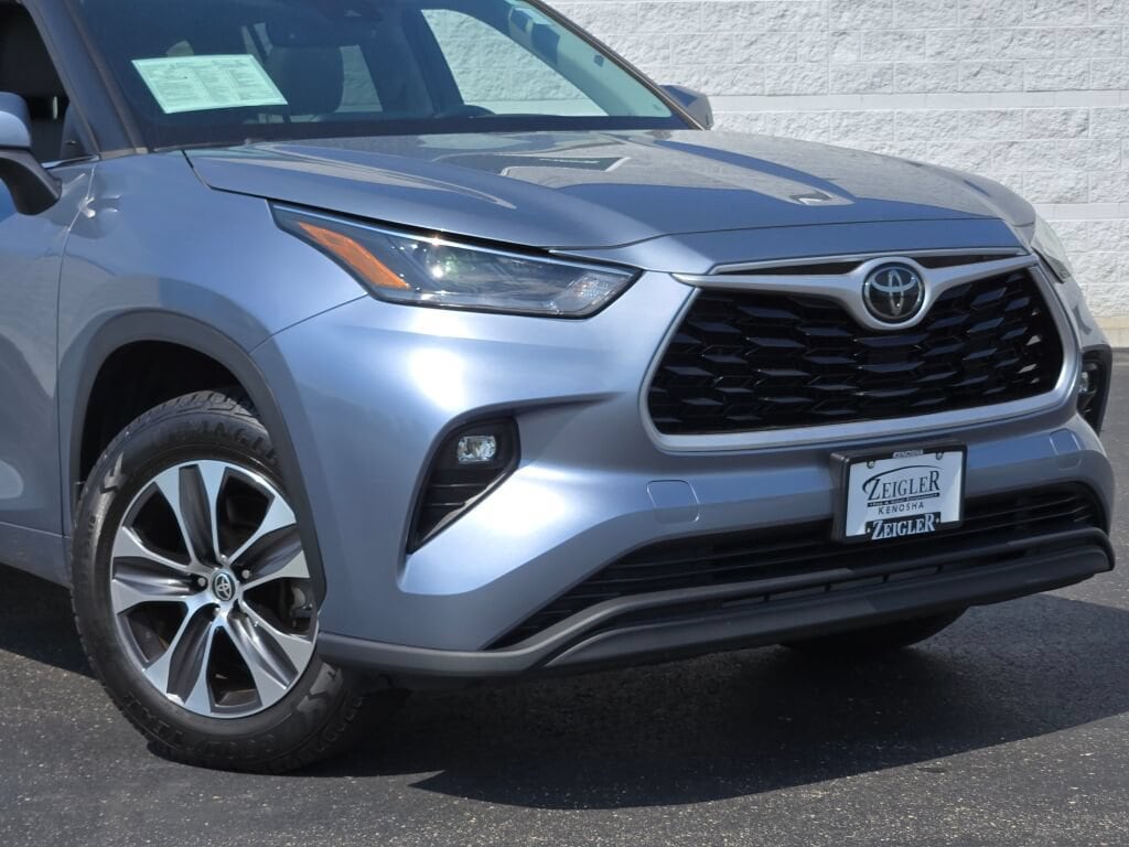 Used 2021 Toyota Highlander XLE SUV
