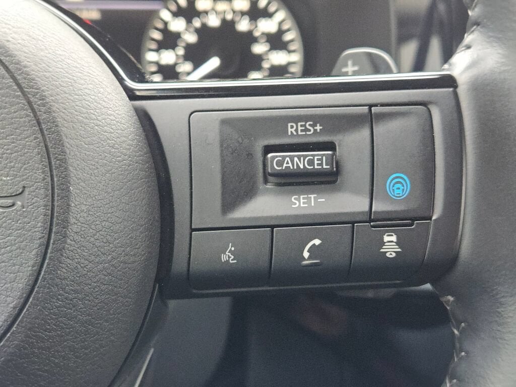 2025 Nissan Pathfinder SL - Photo 28