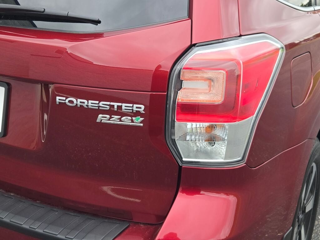 2017 Subaru Forester Limited - Photo 12