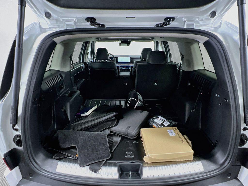 2026 Hyundai Santa Fe Limited - Photo 25