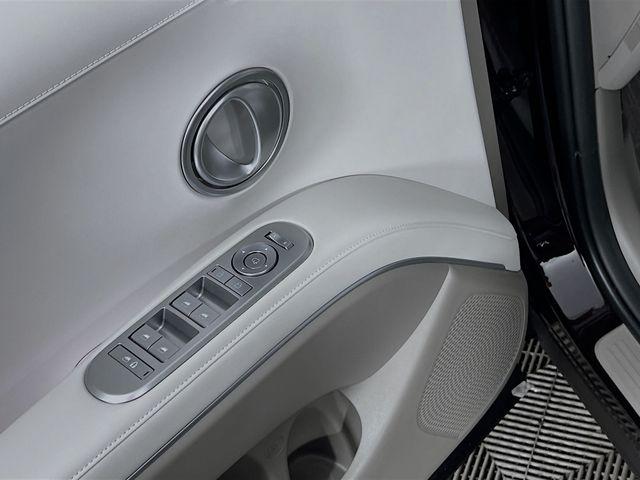2026 Hyundai Palisade Limited - Photo 14
