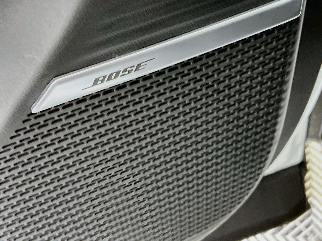 2026 Hyundai Santa Fe Limited - Photo 17