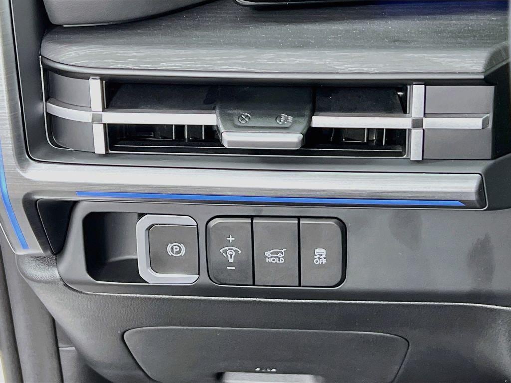 2026 Hyundai Santa Fe Limited - Photo 9
