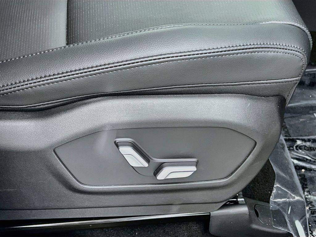 2026 Hyundai Santa Fe Limited - Photo 34