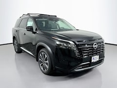 2026 Nissan Pathfinder Platinum SUV