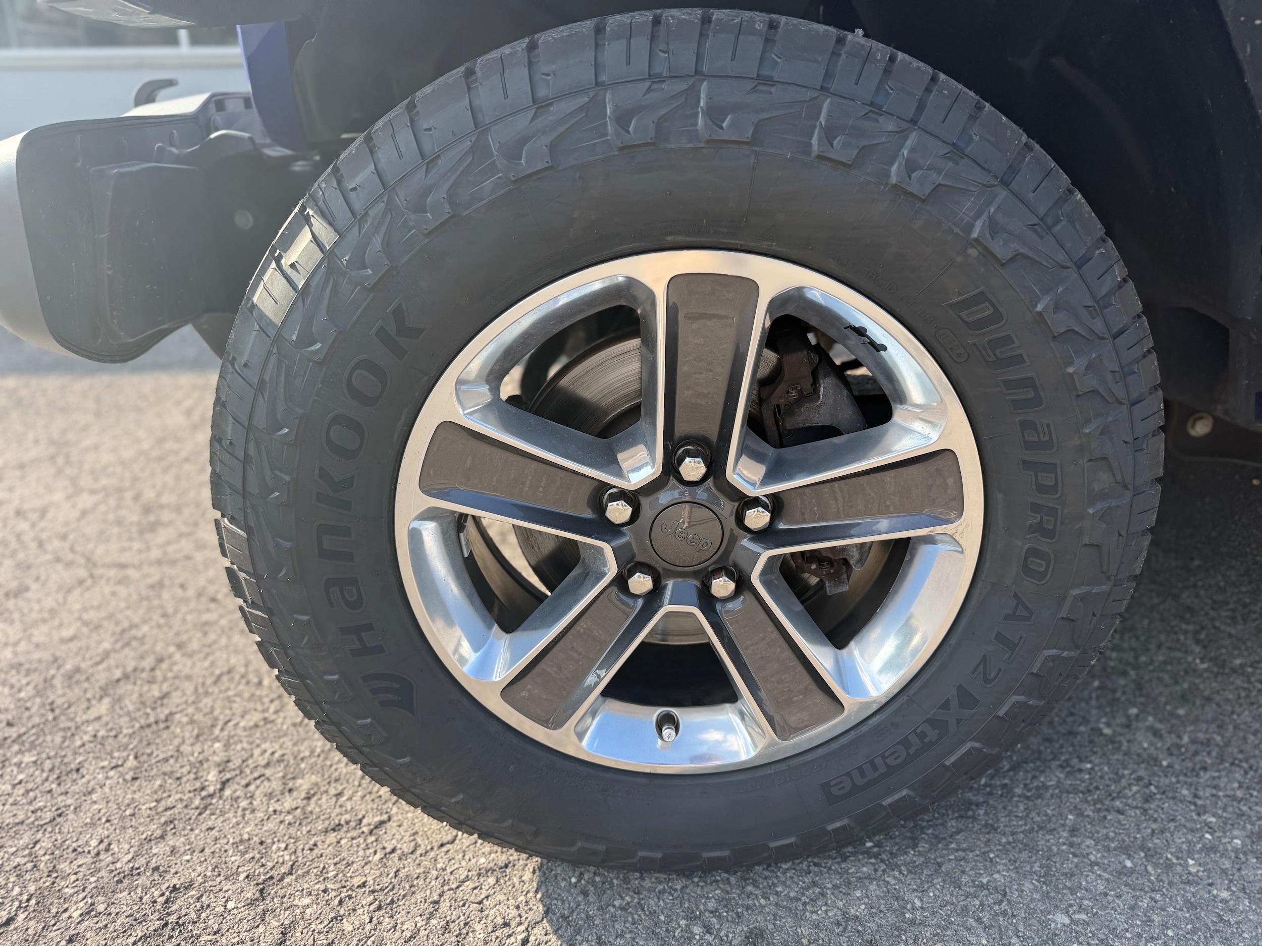 2020 Jeep Wrangler Unlimited Sahara - Photo 22