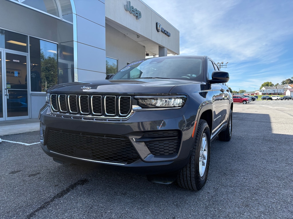 Certified 2023 Jeep Grand Cherokee Laredo SUV