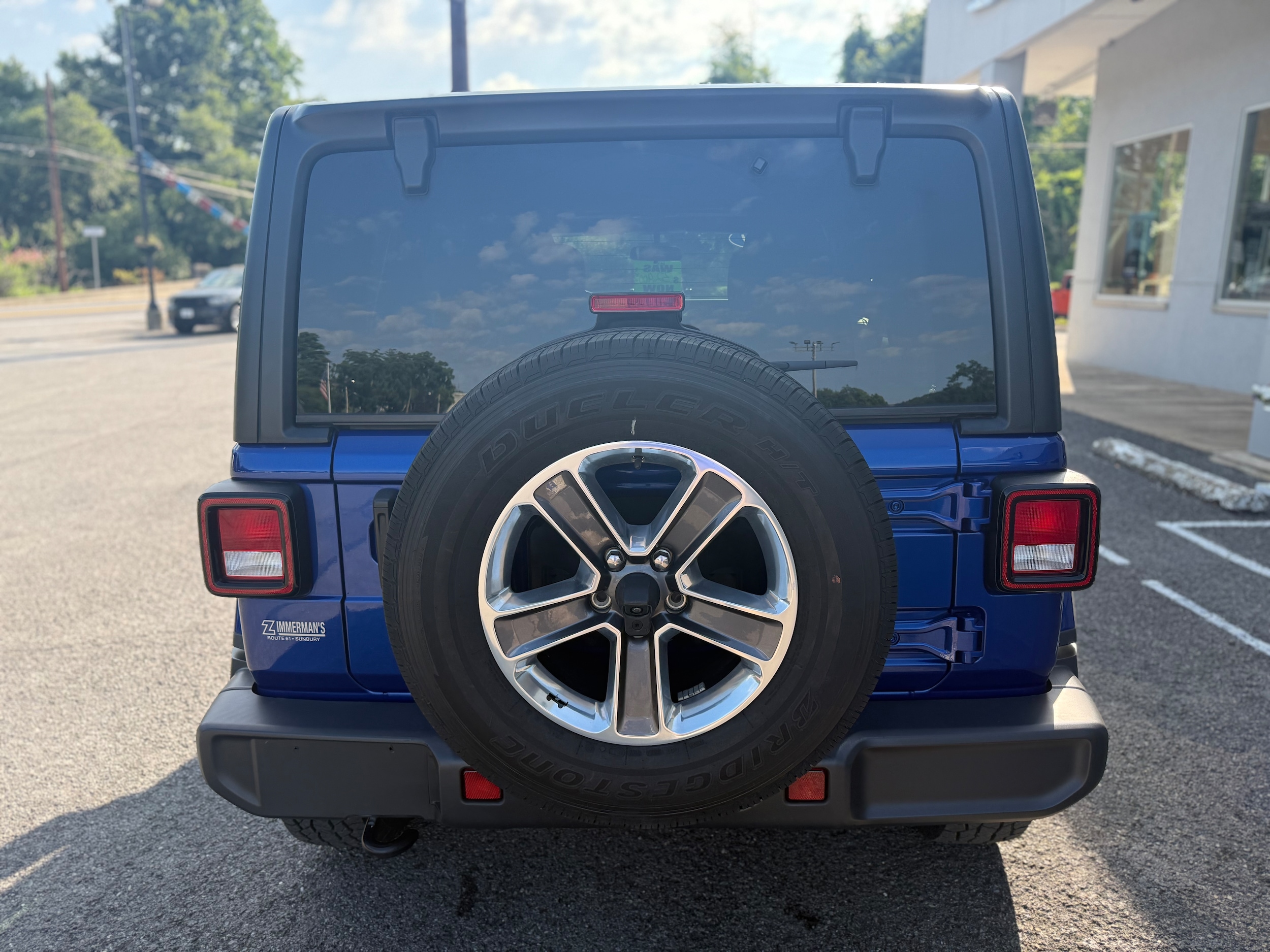 2020 Jeep Wrangler Unlimited Sahara - Photo 8