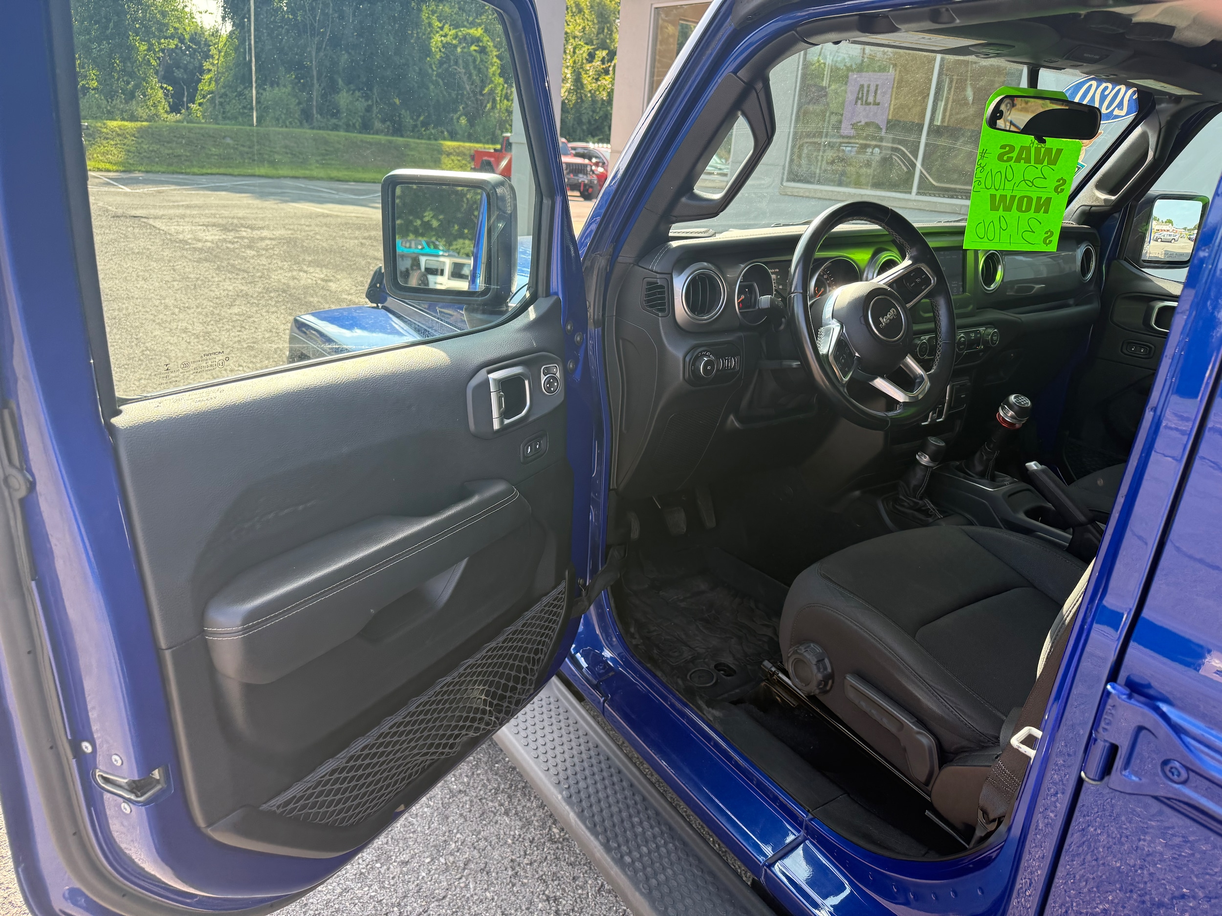 2020 Jeep Wrangler Unlimited Sahara - Photo 12