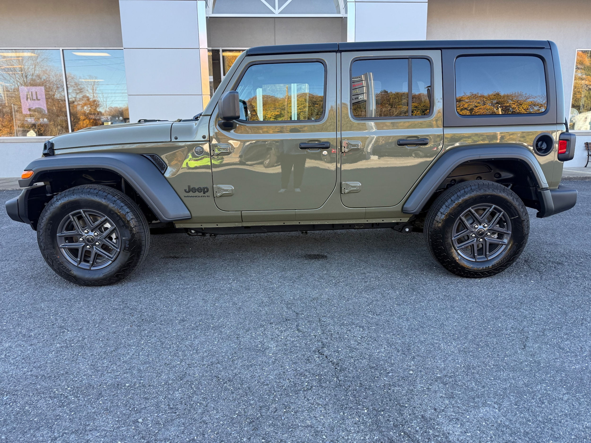 2026 Jeep Wrangler 4-Door Sport S - Photo 2