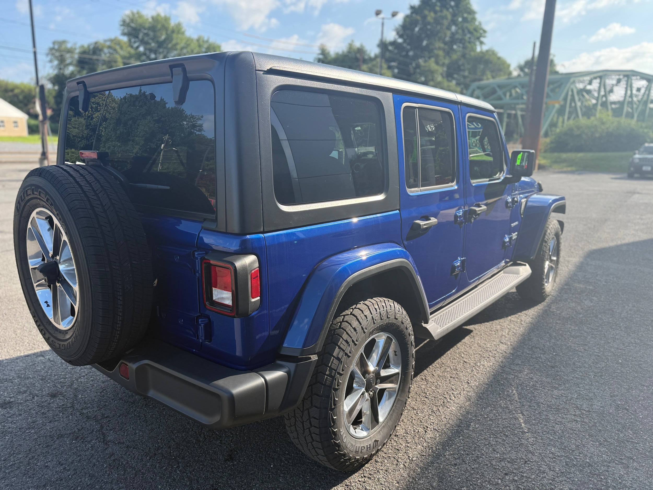 2020 Jeep Wrangler Unlimited Sahara - Photo 7