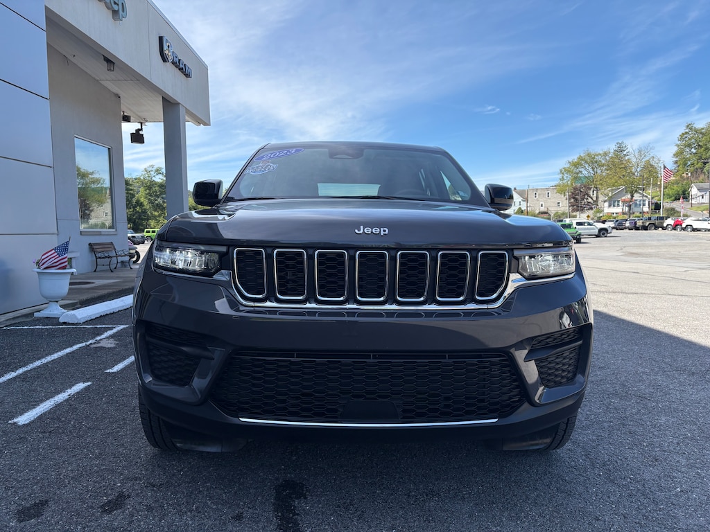 Certified 2023 Jeep Grand Cherokee Laredo SUV