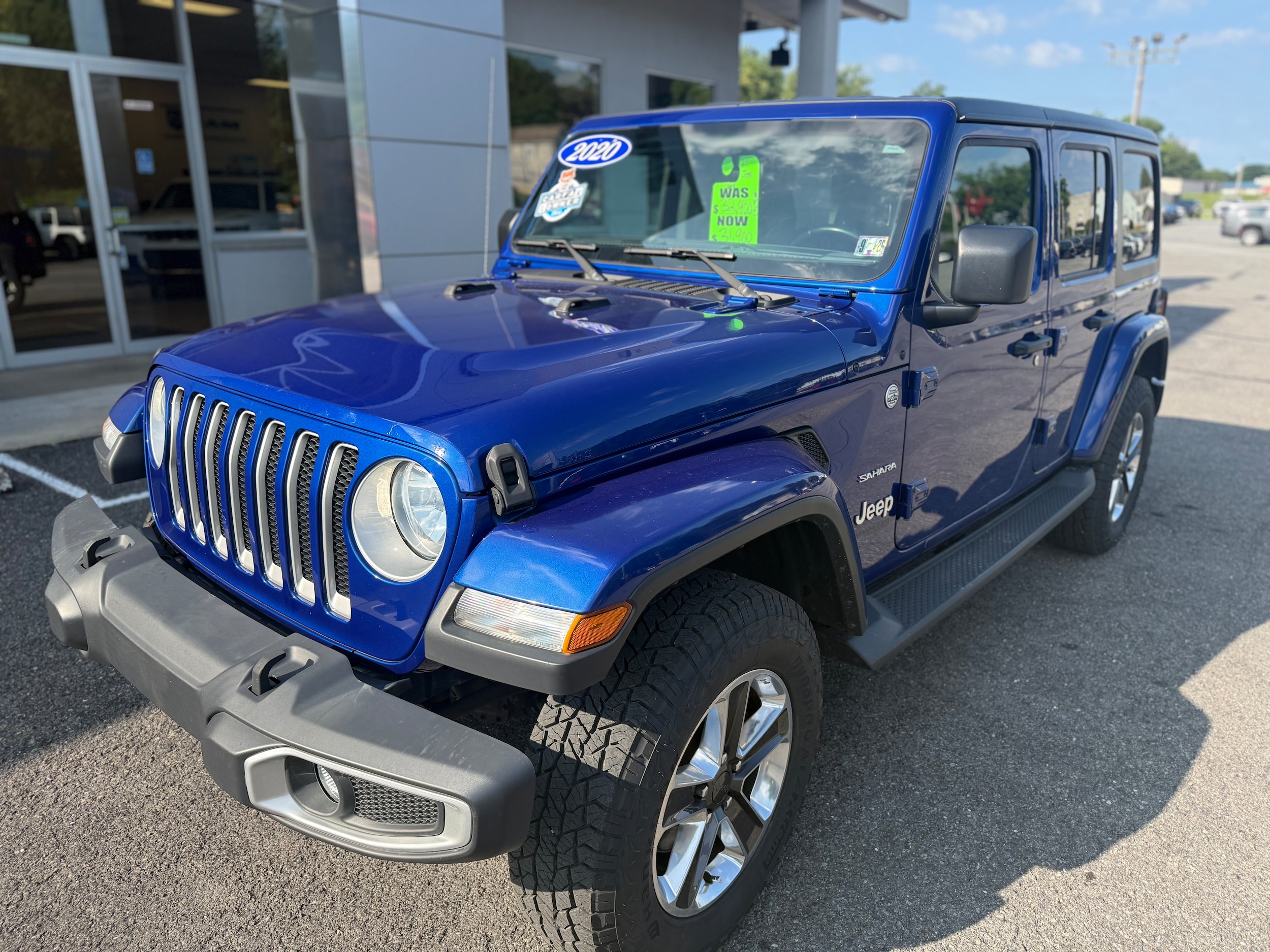 2020 Jeep Wrangler Unlimited Sahara - Photo 3