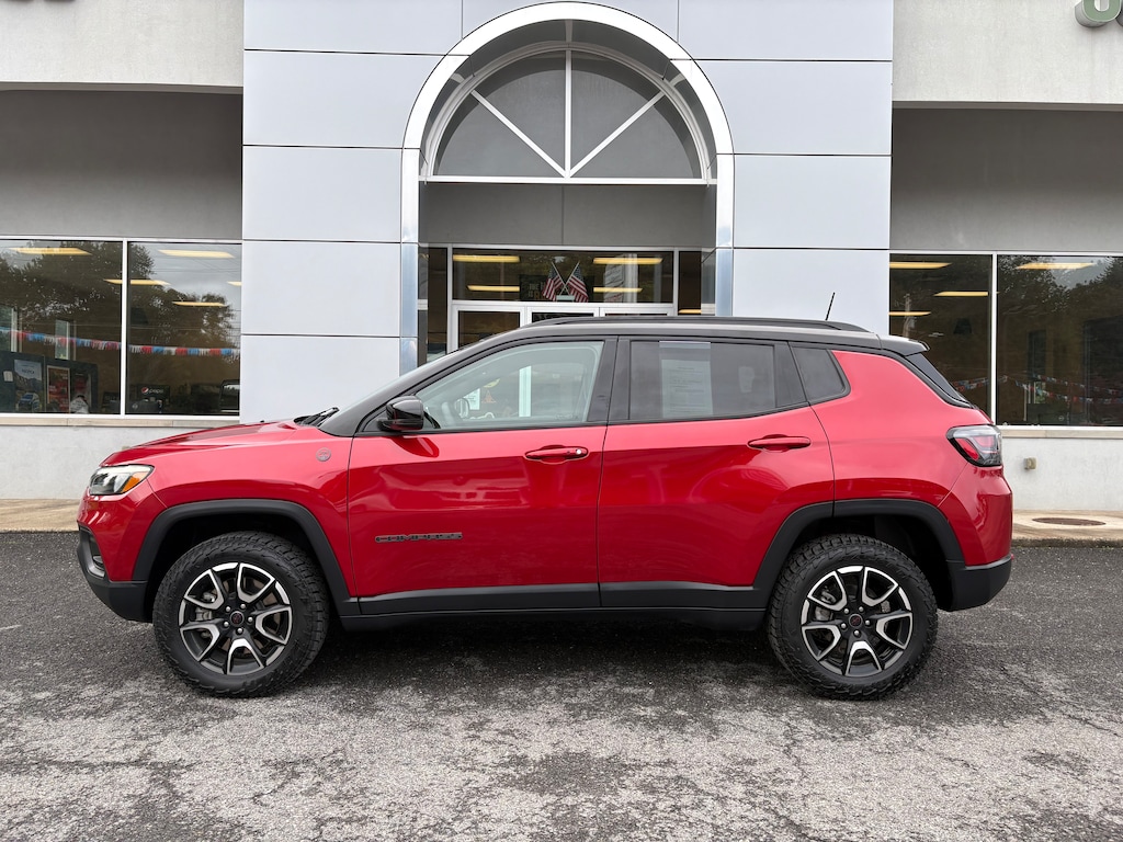 Certified 2025 Jeep Compass Trailhawk SUV