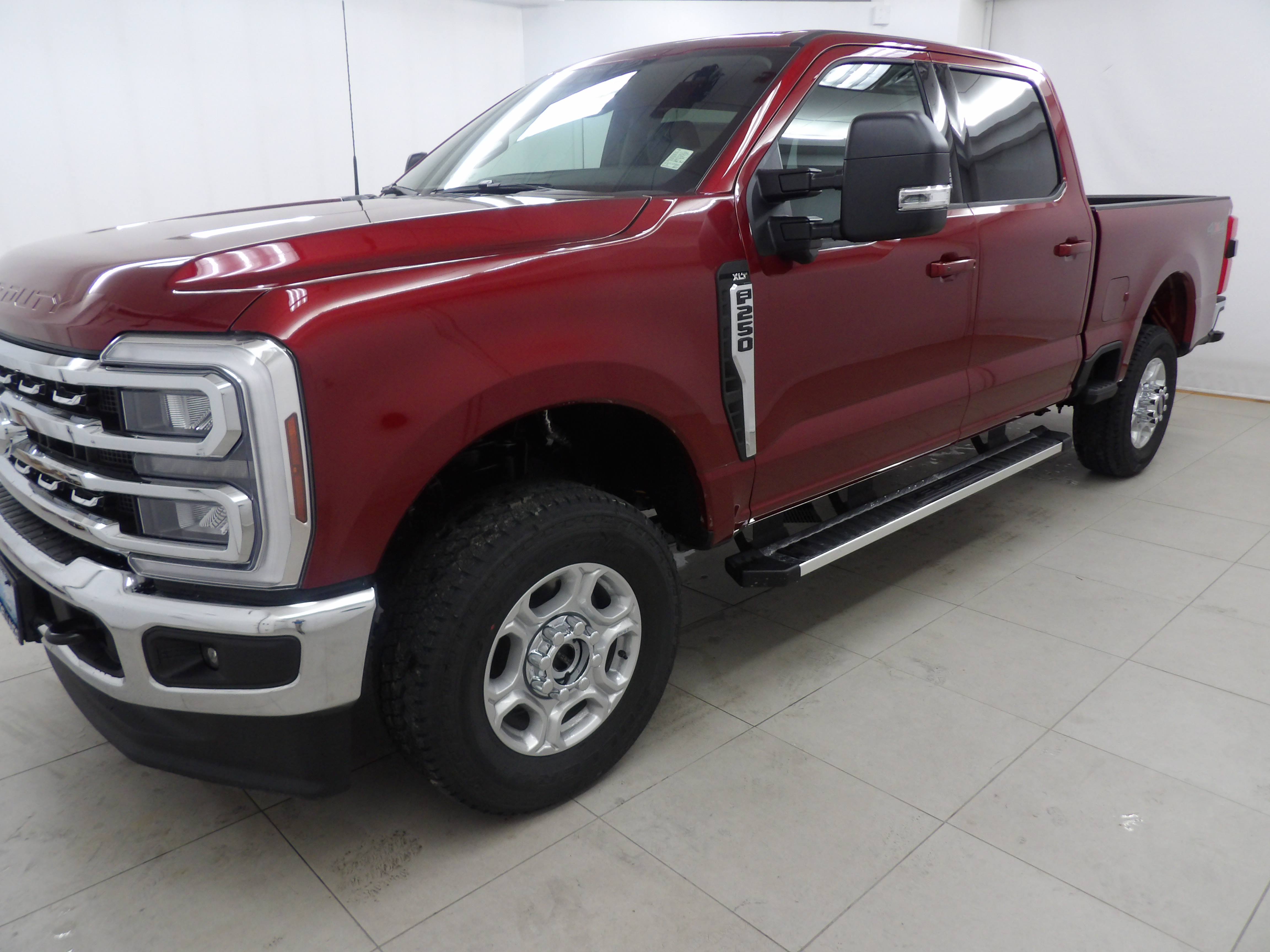 2027 Ford F-250 F-250&reg; XLT Truck Crew Cab