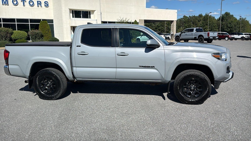 Used 2019 Toyota Tacoma SR5 V6 Truck Double Cab