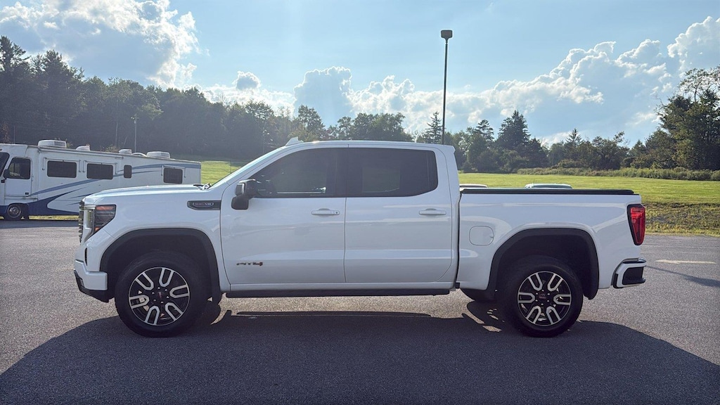 Used 2023 GMC Sierra 1500 AT4 Truck Crew Cab