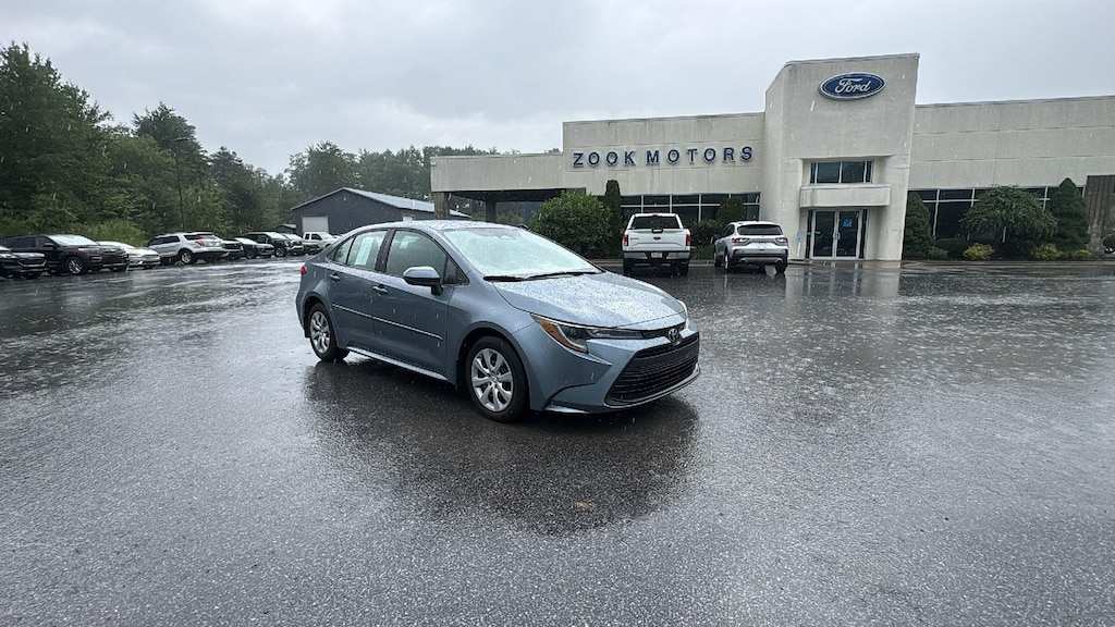 Used 2023 Toyota Corolla LE Sedan