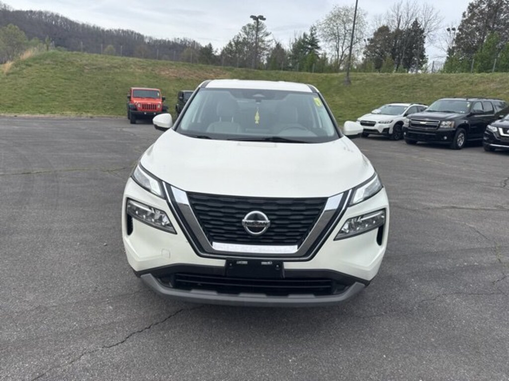 Used 2021 Nissan Rogue SV SUV