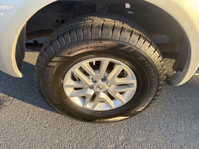 2014 Nissan Frontier SV - Photo 9