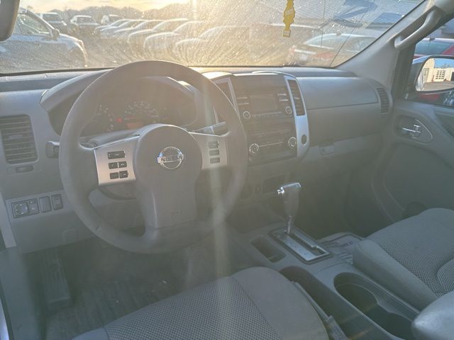 2014 Nissan Frontier SV - Photo 12